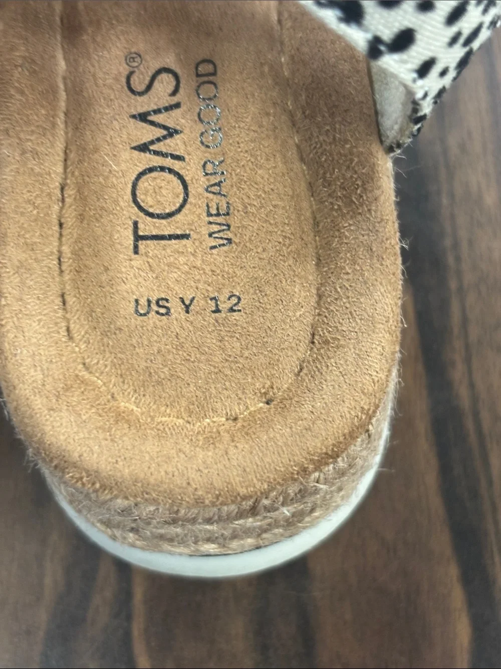 TOMS - Youth Diana Sandals, size 12 US little kids, color cream/black.